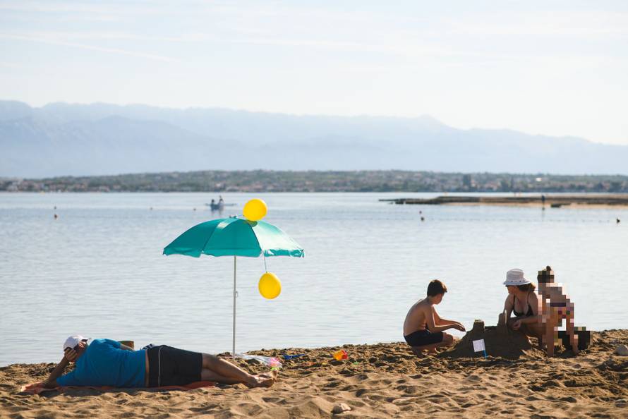 Prekrasne skulpture od pijeska uljepšale poznate plaže u Ninu