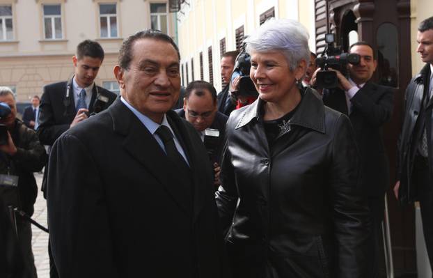 Hosni Mubarak doživio sr?ani udar i bori se za život