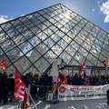 Nastavljaju se prosvjedi u Francuskoj: Blokiran ulaz u muzej Louvre, turisti zgroženi
