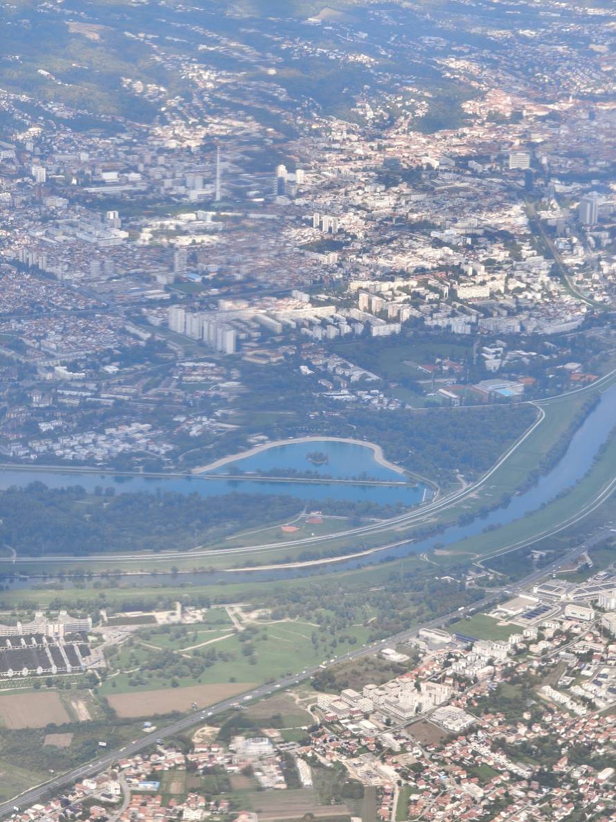 Isprobali smo Xiaomi 15T Pro: Uz moćni zum, radi kao walkie talkie. Ovo su prvi dojmovi