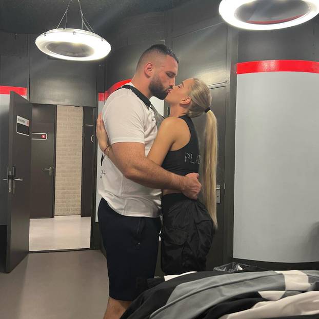 FOTO Plazibat u tajnosti stao pred oltar s lijepom Martinom: Sve su skrivali od javnosti