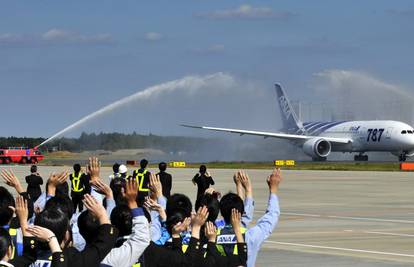 Novi Boeing 787 Dreamliner je po prvi put letio s putnicima 