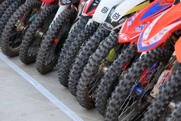 Primošten: Motociklisti?ka manifestacija Krka Enduro Raid privukla više od 500 natjecatelja iz cijele Europe 