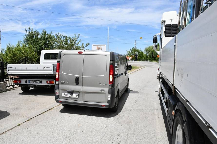 VIDEO Putnica iz vlaka strave: 'Bili smo u panici, vrata su bila zaglavljena. Nismo mogli van'