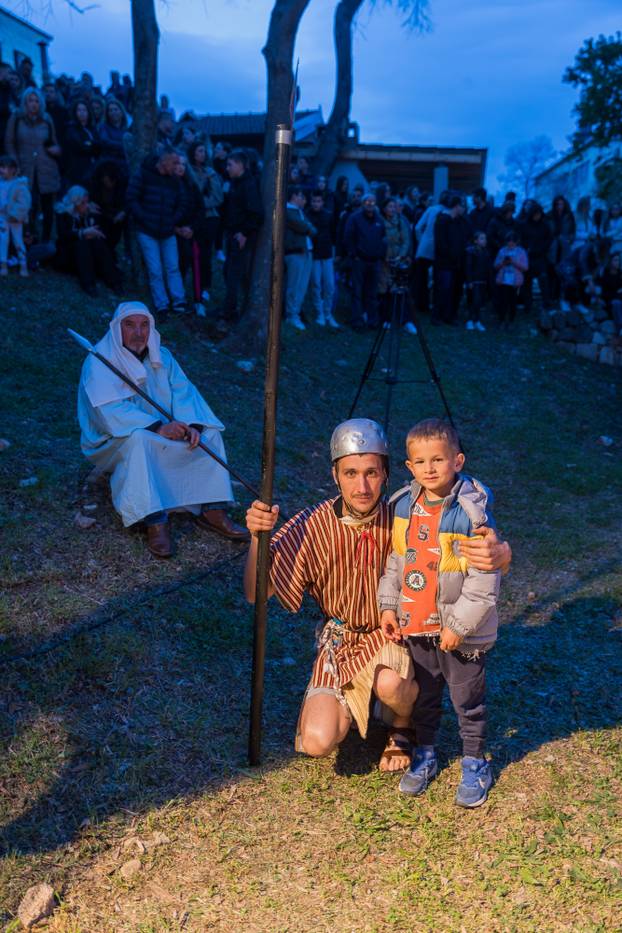 Imotski: Uprizorenje 24. Žive slike Muke Isusove