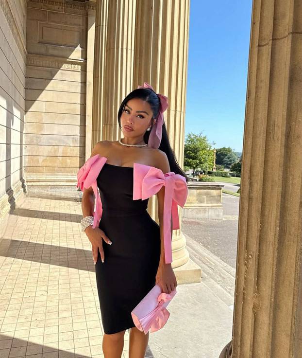 FOTO Pomiče granice onoga što se može pokazati u javnosti: 'Slatka sam kao pravi bombon'