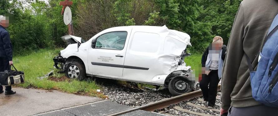 Čudo kod Gračaca! Iz ovoga se uspio izvući bez ogrebotine...