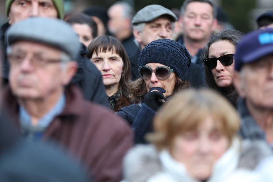 Oproštaj od oca uz tamburaše: Marko je jedva susprezao suze