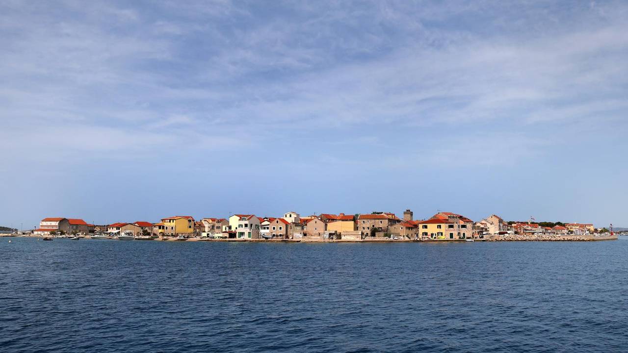 FOTO Ovo je najniži naseljeni otok u Hrvatskoj: Znate li po čemu je još poseban?