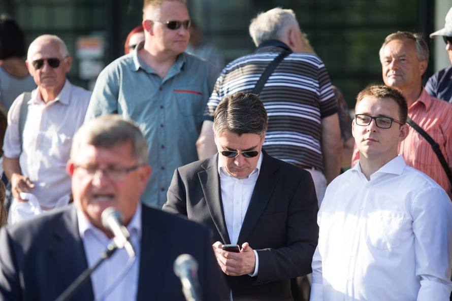 'Kulturu ćemo  vratiti narodu jer to je pravo na različitost'