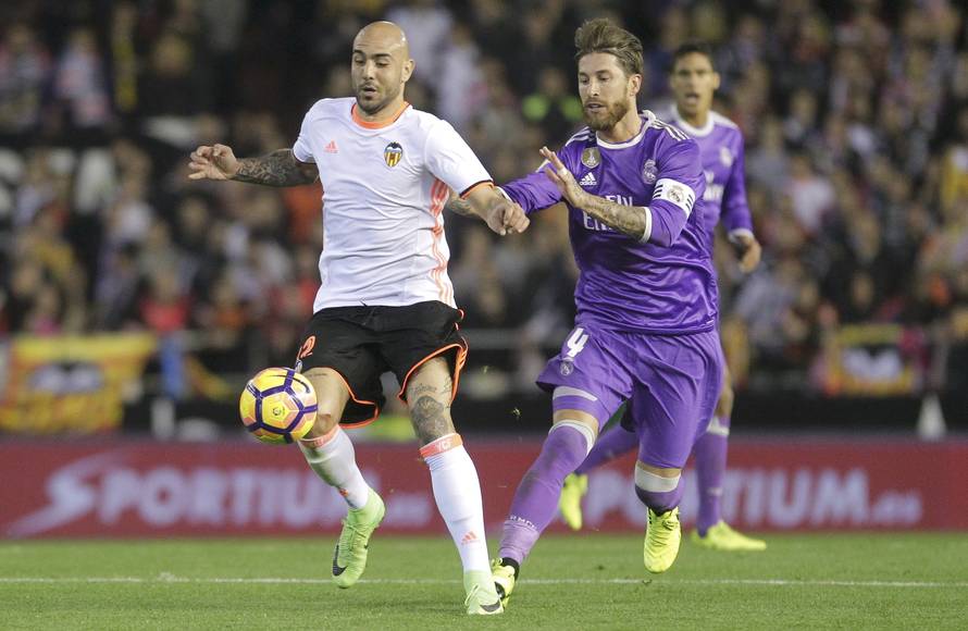 Football Soccer - Valencia v Real Madrid - Spanish La Liga Santander
