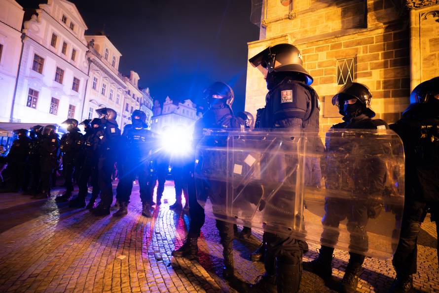 Huliganski neredi u Pragu nakon finala UEFA Konferencijske lige