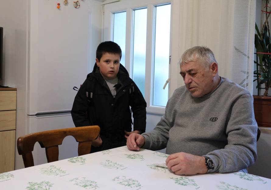 Ostao bez majke i seke: 'Hvala svima koji su pomogli Mihaelu'
