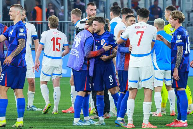 Osijek: Slavlje Hrvatske na stadionu nakon pobjede nad Češkom rezultatom 5:1