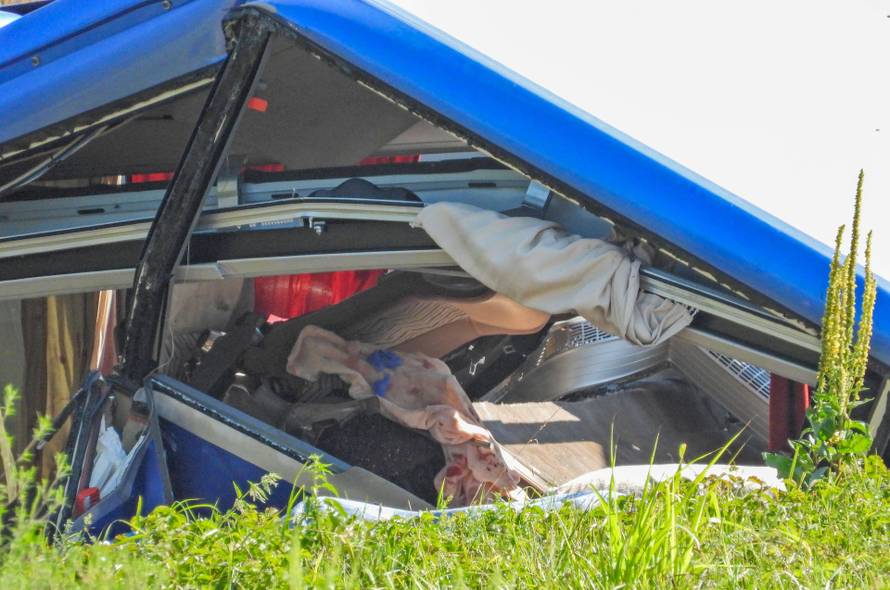 Teška nesreća na A4: Pogled u unutrašnjost autobusa koji je sletio s ceste 