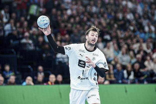 GER, Handball Sport Verein Hamburg vs. THW Kiel, Handball, Bundesliga, Spieltag 6, Saison 2024/2025, 11.10.2024