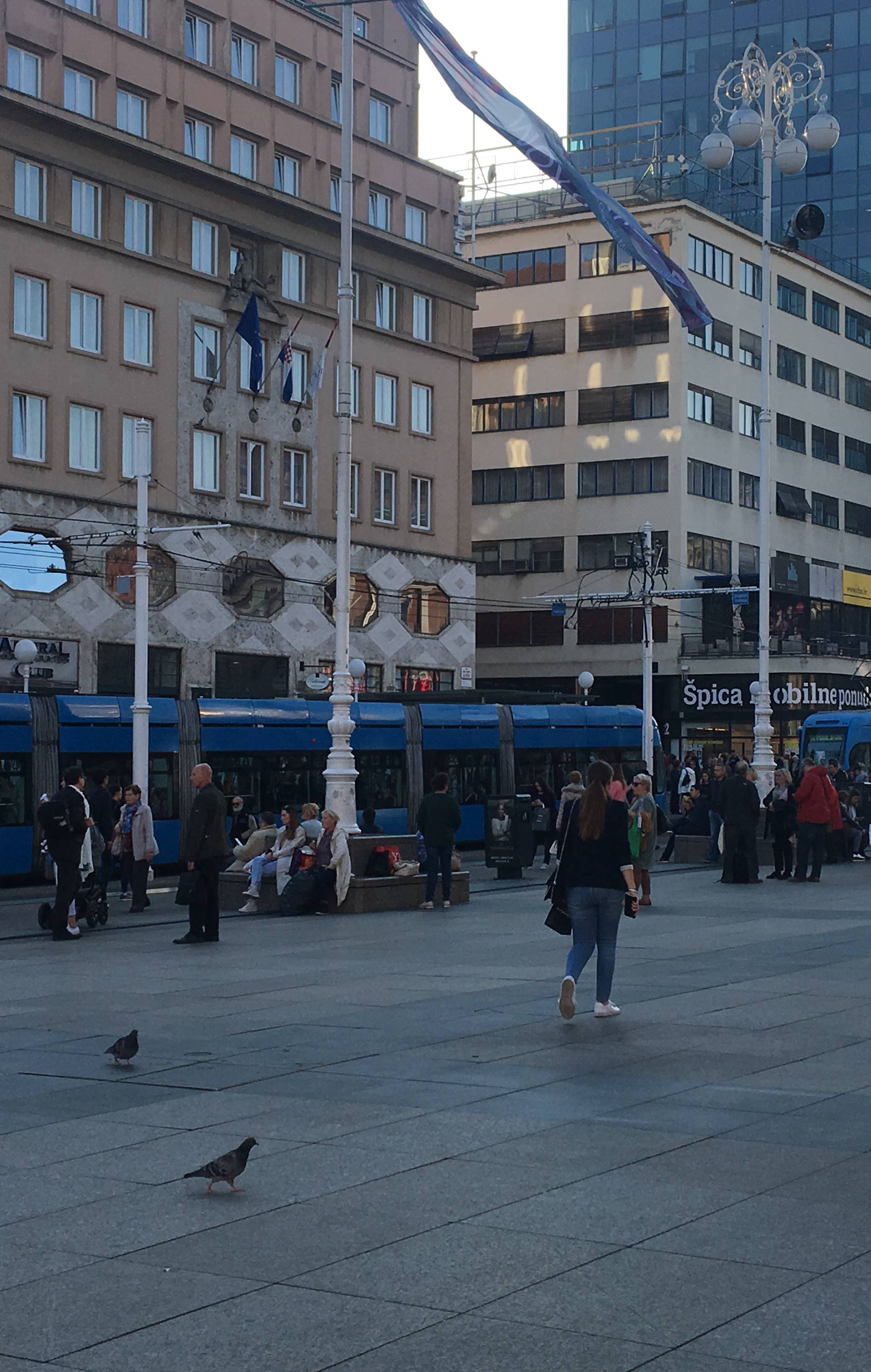 Kolaps tramvajskog prometa u centru Zagreba, nestalo struje