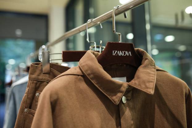 Zagreb: Lunilou & IZAKOVA store