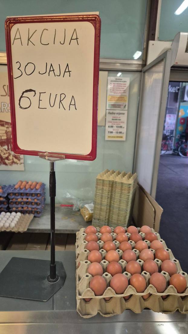 FOTO Pogledajte ponudu tržnice u Osijeku: Kila odojka 4,19 €. A 30 jaja je 6 €. Evo što se isplati