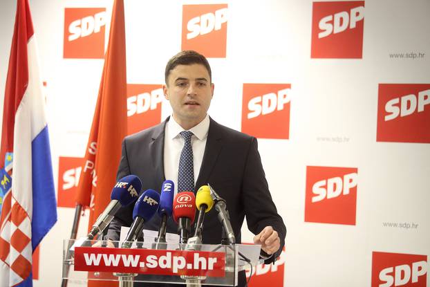 Zagreb: SDP-ovci na konferenciji za medije predložili mjere u borbi protiv iseljavanja