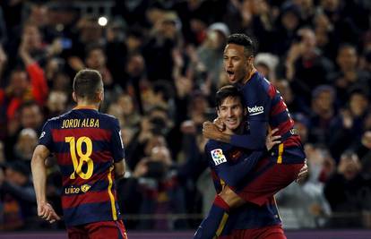 Messi zabio specijalitet, Barça stigla niz neporaženosti Reala