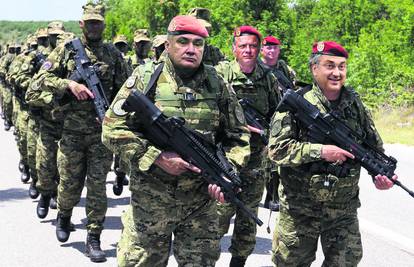 Hoće li se vojni rok uvesti po planu? 'Ako su spremni svi uvjeti, onda ne postoje zapreke'