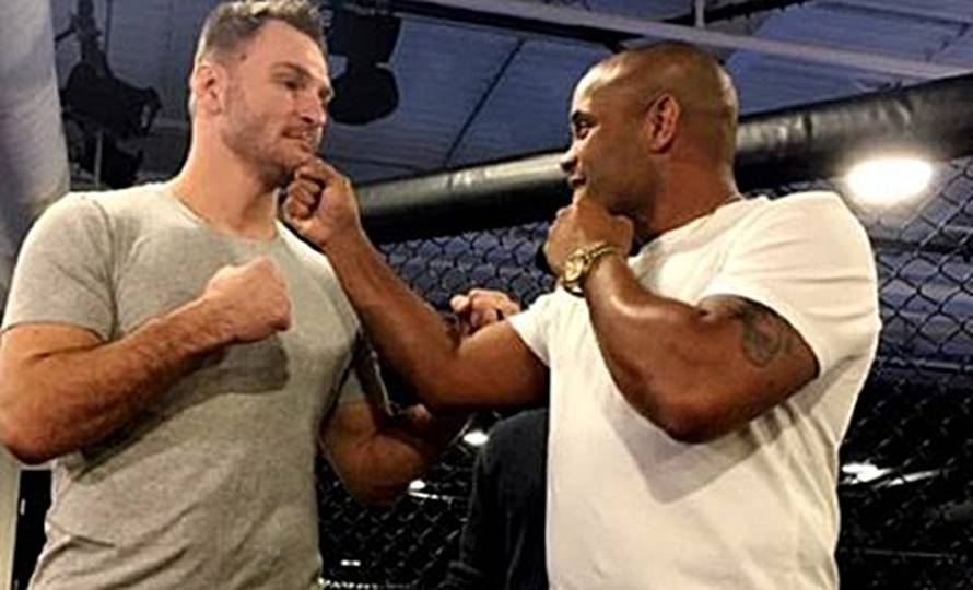 Cormier poručio Stipi: Drži fige da se Lesnar ne odluči boriti...