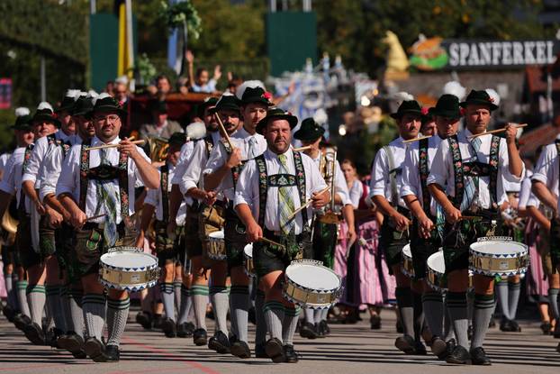 Otvoren 191. Oktoberfest u Muenchenu