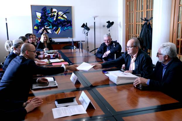 Zagreb: Pokret za modernu Hrvatsku predao kandidature DIP-u