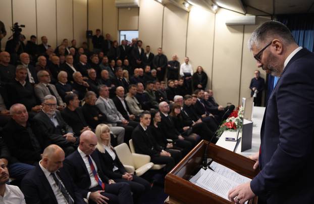 Split: Komemorcija za Juricu Gizdića, novinara i Hajdukovog kroničara