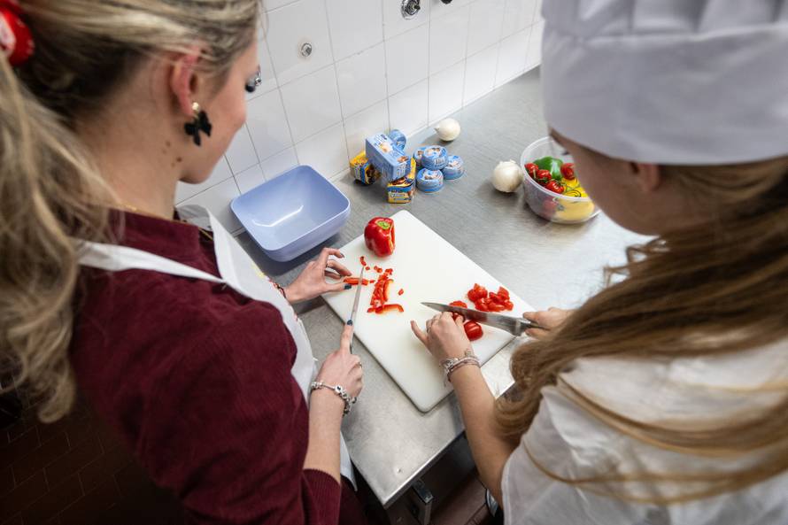 Nova chefica škole: Tena iz Zaboka pripremila povrtne kuglice svojem razredu