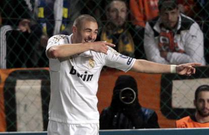 Karim Benzema ne da 1500 € svojoj bolesnoj baki za lijekove