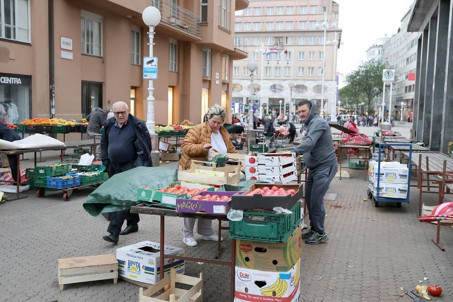 Zagreb: Olujni vjetar razbacao Splavnicu