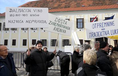 'Plenkoviću, sjeti se hvarskih težaka. I nama dolazi Božić!'