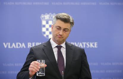 "HDZ odlučno odbacuje lažne optužbe Petrova i Runtića"