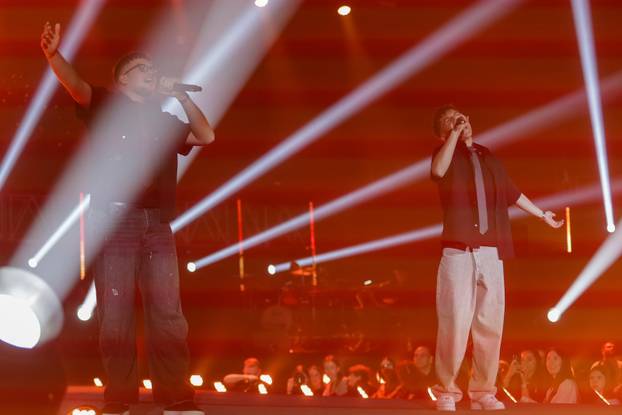 Zagreb: U Areni Zagreb održan koncert "Progledaj srcem"