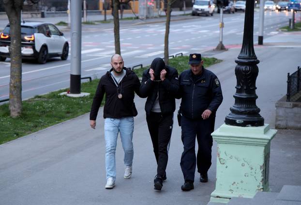 Osijek: Privođenje uhićenih zbog droge i pranja novca kod sudca istrage