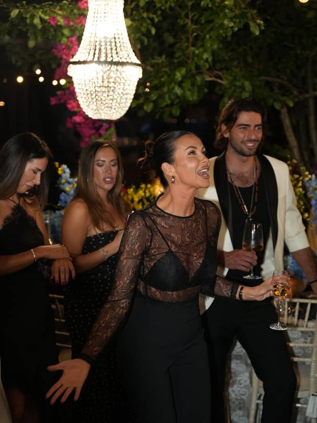 Šuput nazdravila godinama i razvodu, a sve oči bile na Šimi: Nikad neću zaboraviti ljubav