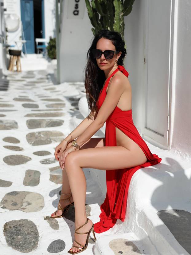 FOTO Svi se pitaju tko je ova njemačka ljepotica? Instagram gori, a ona je pravi misterij...