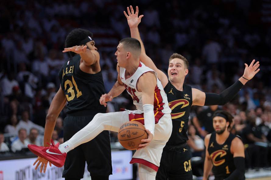 NBA: Playoffs-Cleveland Cavaliers at Miami Heat