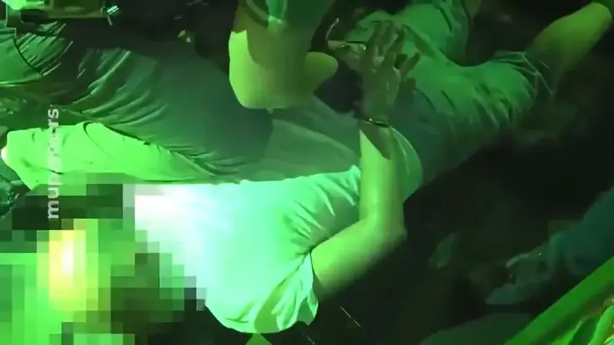 VIDEO Ovaj muškarac je silovao ženu (67) u Beogradu: Snimile ga kamere kako mirno šeta...