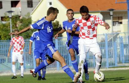 Hrvatska U-19 nakon remija s Mađarima prošla u elitno kolo