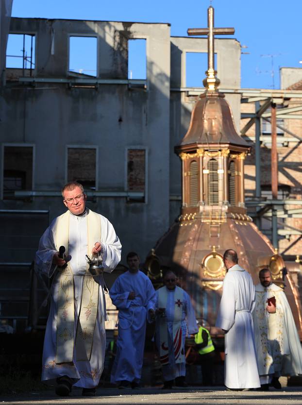 Zagreb: Uoči podizanja kupola održana je blagoslovna molitva