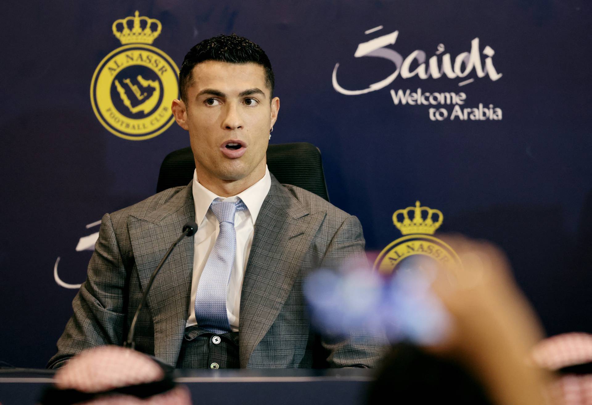 Al Nassr unveil new signing Cristiano Ronaldo