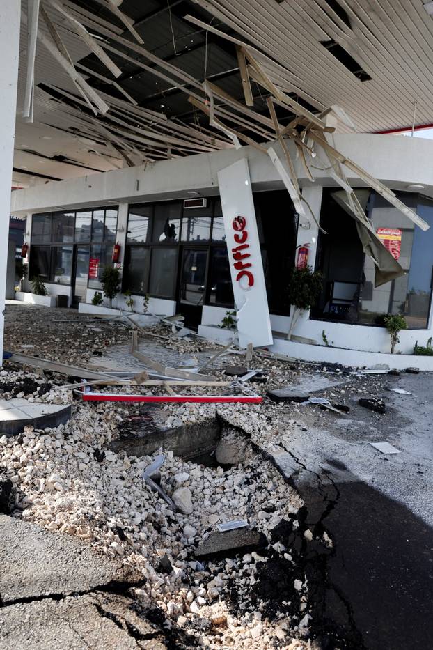 Aftermath of an strike in Tyre