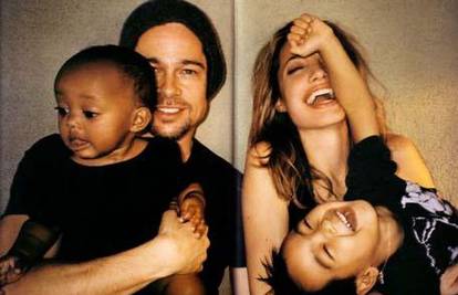 Prve fotografije blizanaca Angeline Jolie i B. Pitta