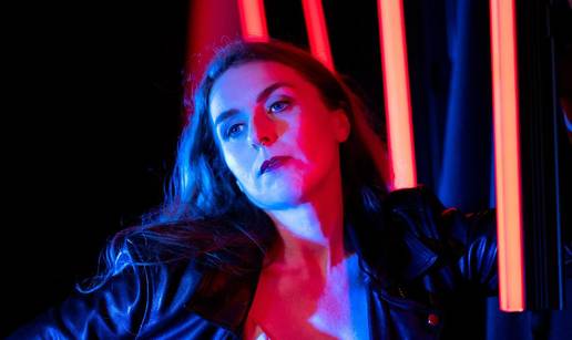 FOTO Ona je najbolja irska pole dance plesa&ccaron;ica: Pogledajte &scaron;to sve mo&zcaron;e sa svojim tijelom...