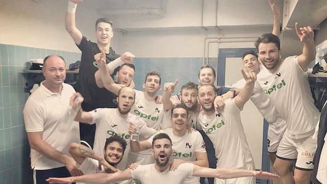 Futsal prvaci: Makarski trener živi u Splitu i poštar je u Kninu