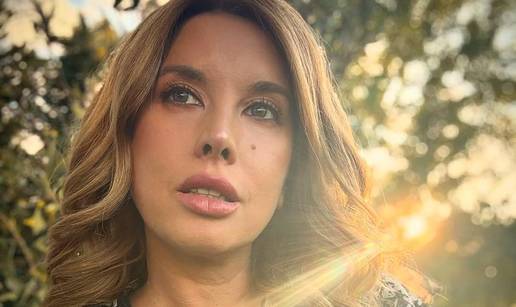 Nježni trenuci: Nives Celzijus je otkrila s kim se 'mazi' navečer