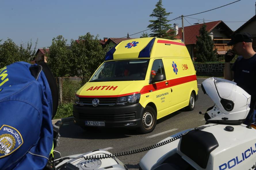 Skretali u dvorište: Muškarac poginuo pred kućnim pragom